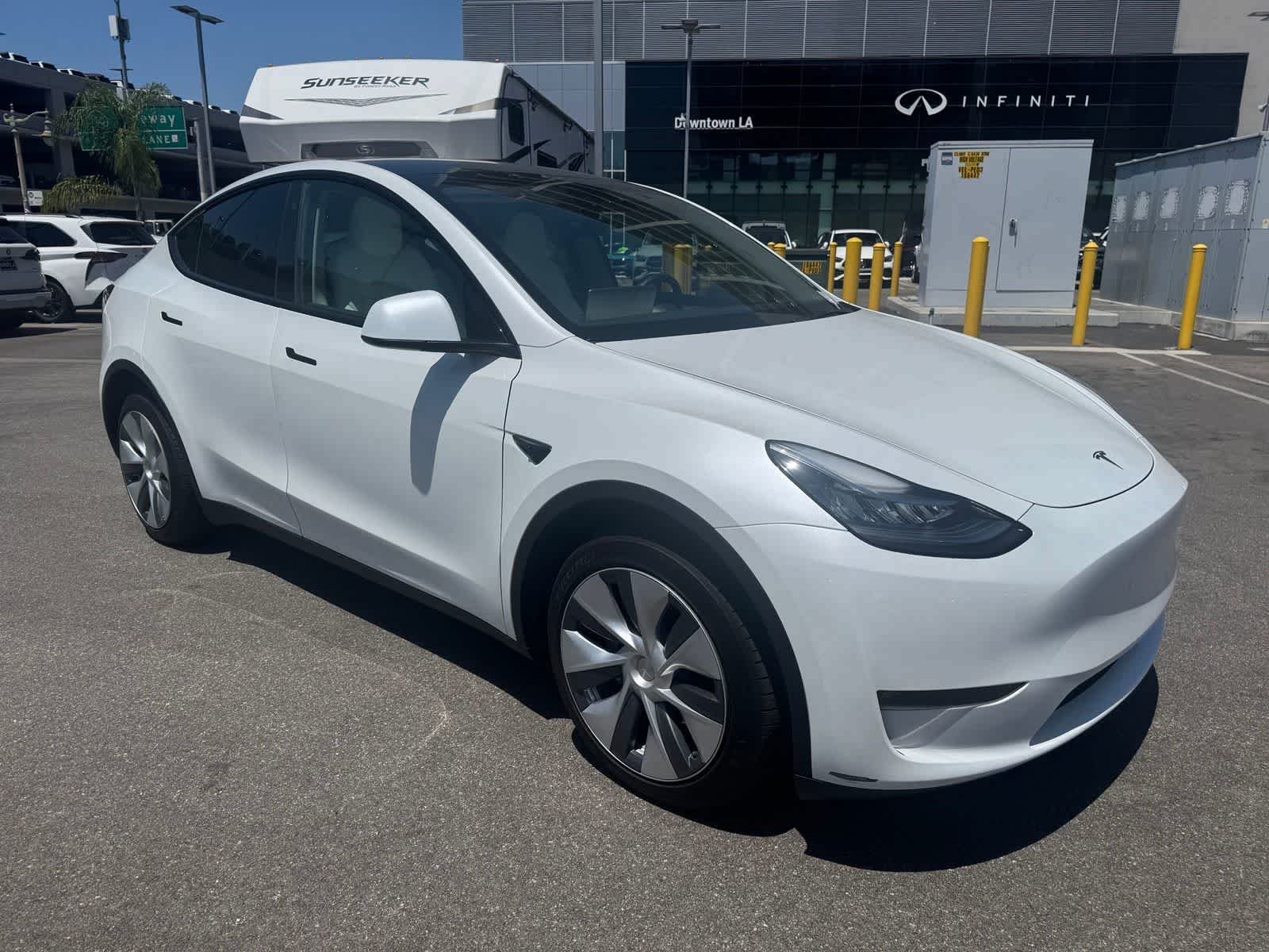 tesla model y 2023 7SAYGDEE3PA083204 image tesla model y 2023 7SAYGDEE3PA083204 image